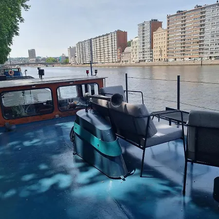 Botel La Du Capitaine